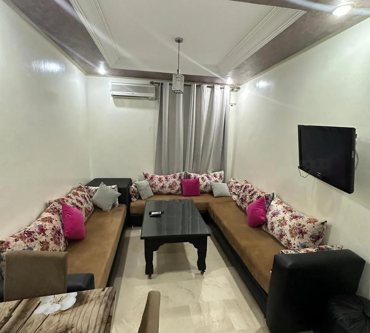 Apartment Appartement 9 Simple Et Fonctionnel Pour Famille Marrakesh Morocco