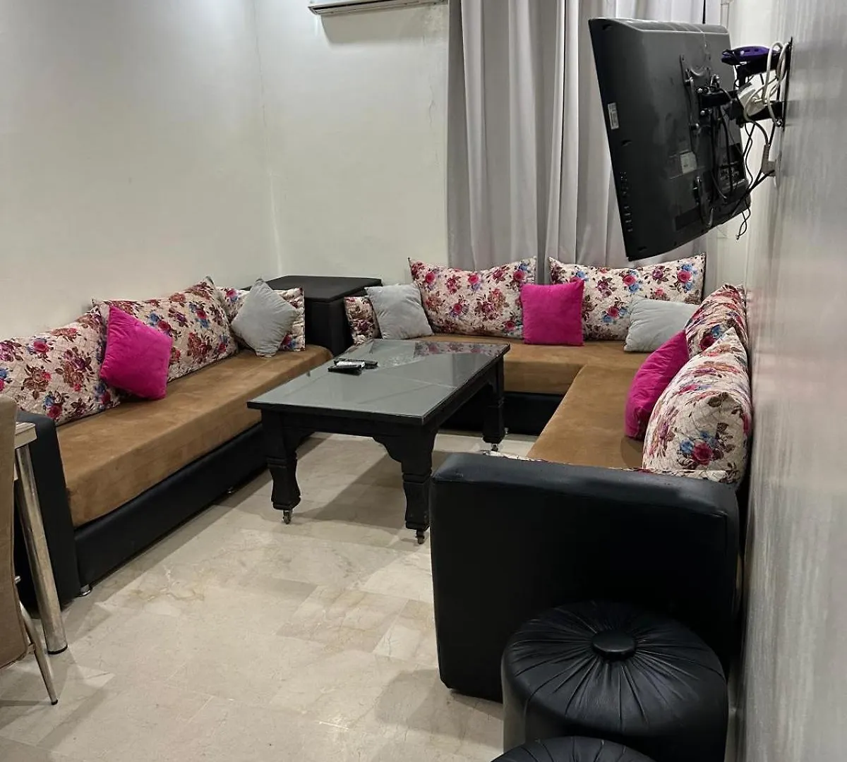 Appartement 9 Simple Et Fonctionnel Pour Famille Marrakesh Apartment